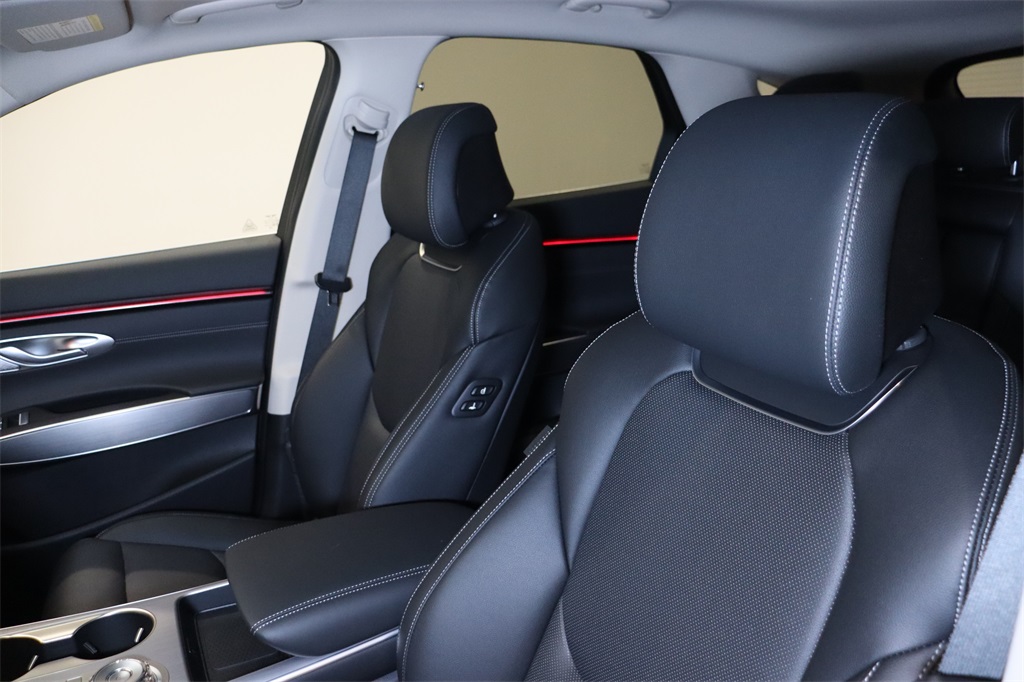 2026 Genesis GV70 2.5T Select photo 6