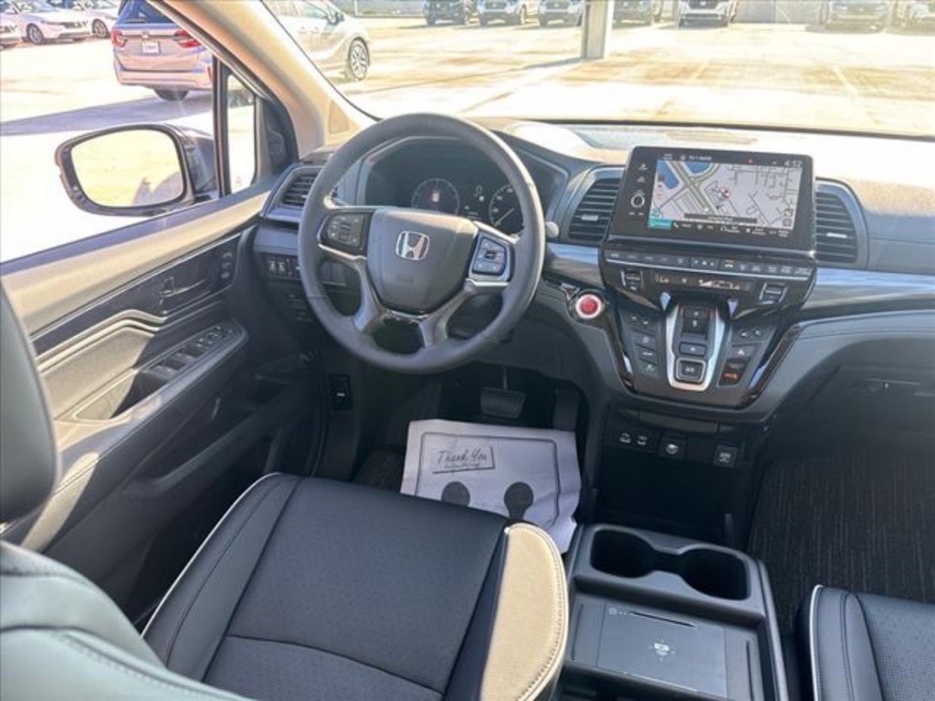 2026 Honda Odyssey Elite photo 12