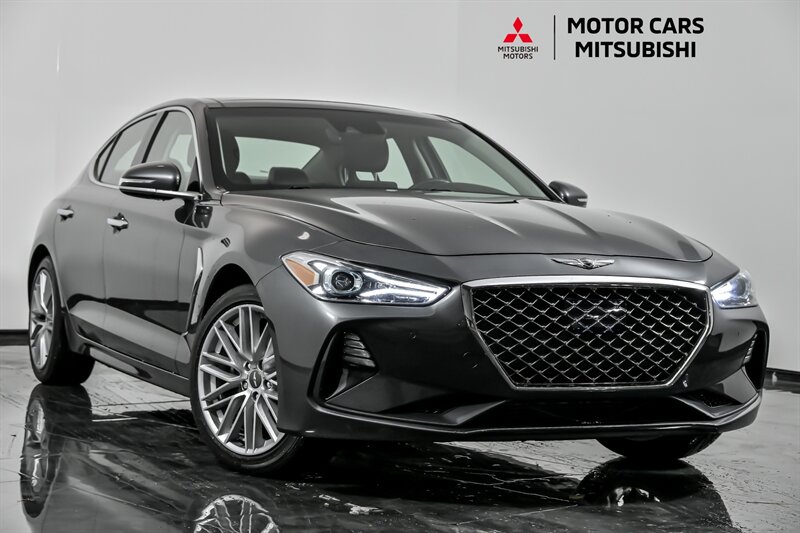 2020 GENESIS G70 Standard's photo
