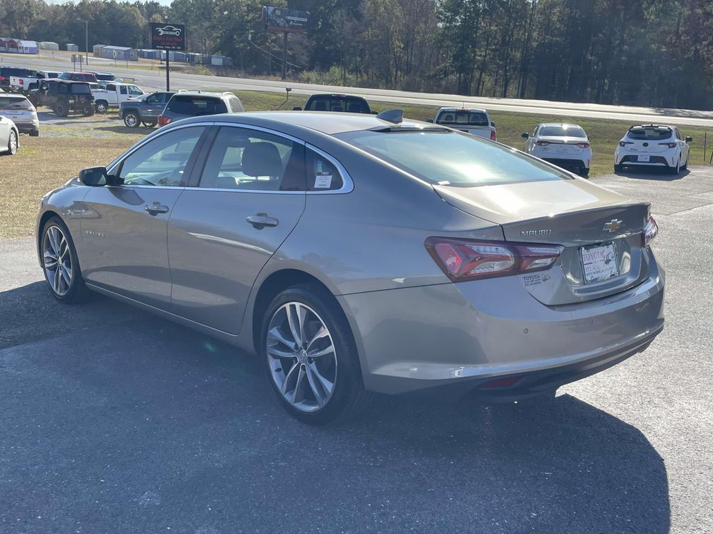 2024 Chevrolet Malibu Premier 2LT photo 4