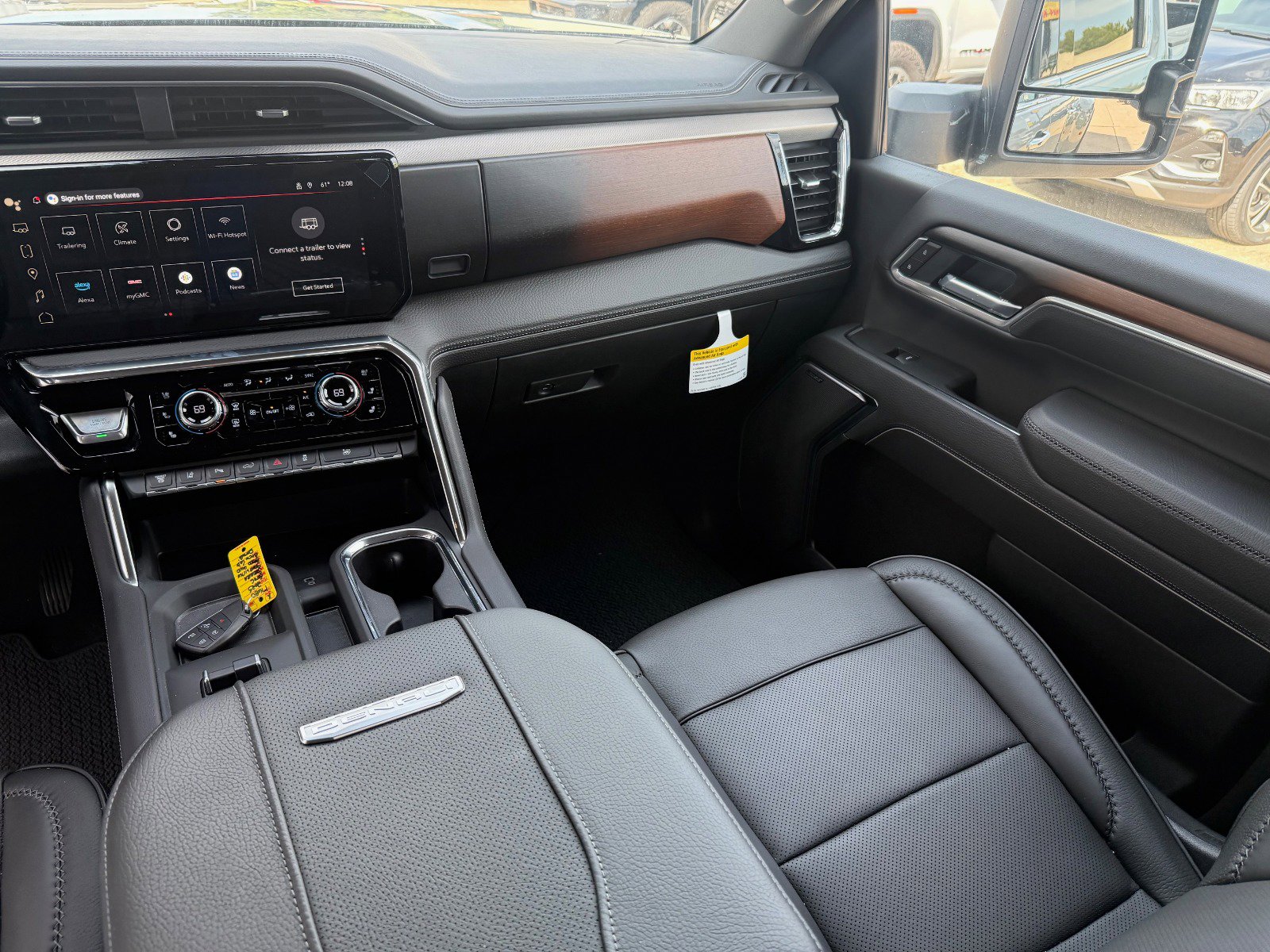 2025 Gmc Sierra 3500 HD Denali photo 17
