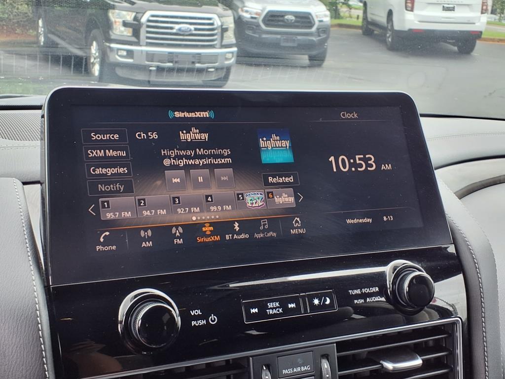 2024 Infiniti QX80 Luxe photo 9
