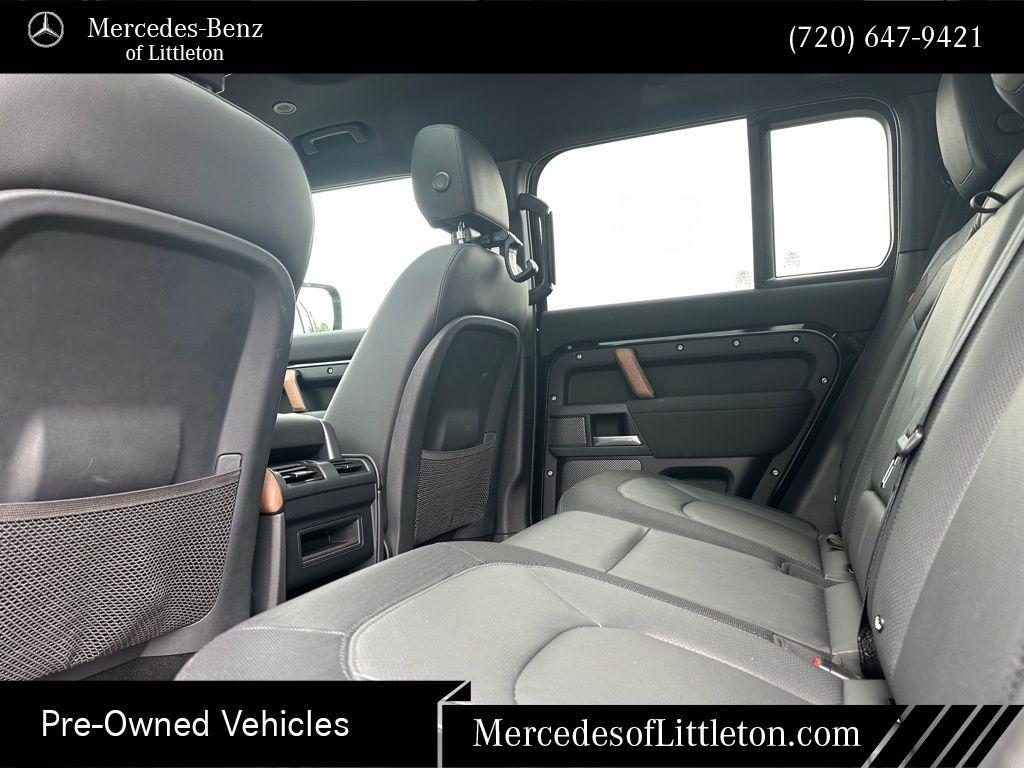 2023 Land Rover Defender 110 X-Dynamic SE photo 16