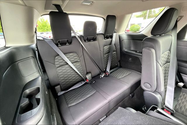 2022 Nissan Pathfinder SV photo 29