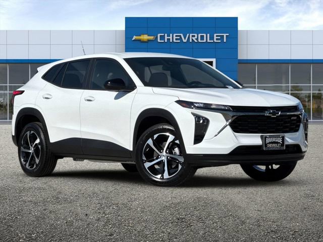 2026 Chevrolet Trax photo 2