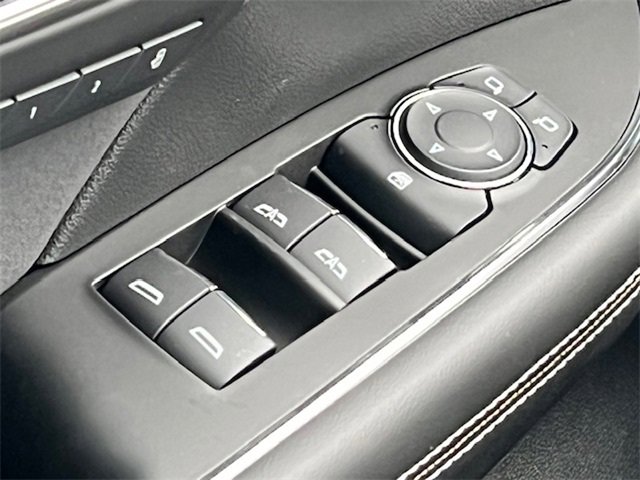 2025 Buick Envision Sport Touring photo 28