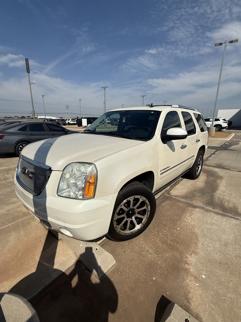 2009 Gmc Yukon Denali photo 3