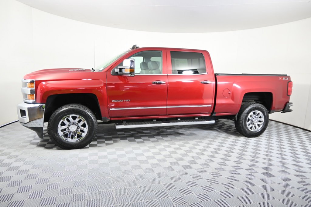 Used 2019 Chevrolet Silverado 3500HD LTZ with VIN 1GC4KXCY3KF159228 for sale in Forest Lake, Minnesota
