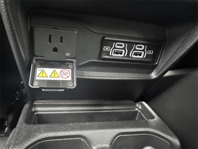 2025 Jeep Grand Cherokee Limited photo 15