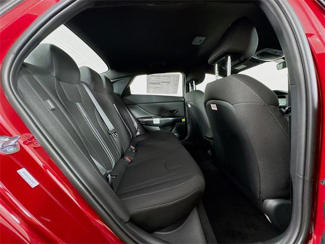 2025 Hyundai Elantra SEL Sport photo 31