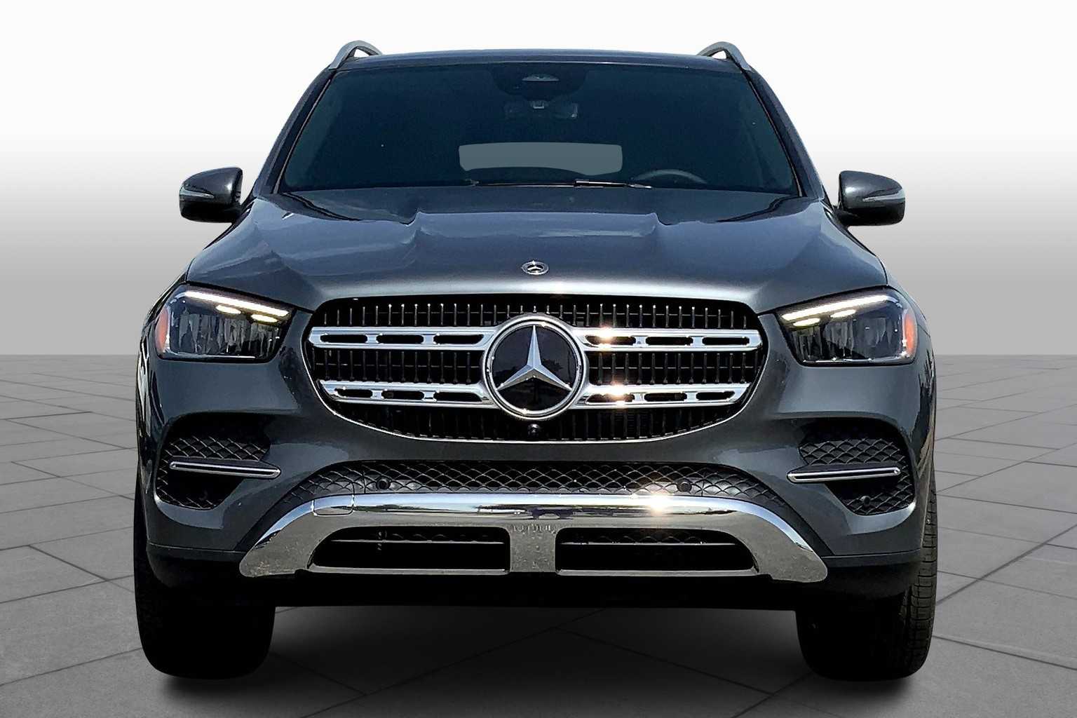 2025 Mercedes Benz GLE 350 4MATIC photo 3