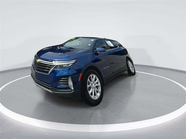 2022 Chevrolet Equinox LT photo 3