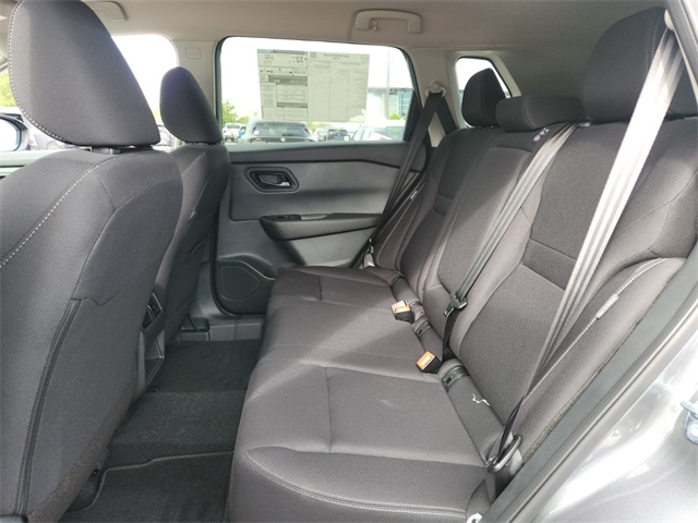 2026 Nissan Rogue S photo 5