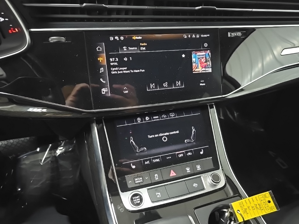2023 Audi Q7 55 Premium photo 23