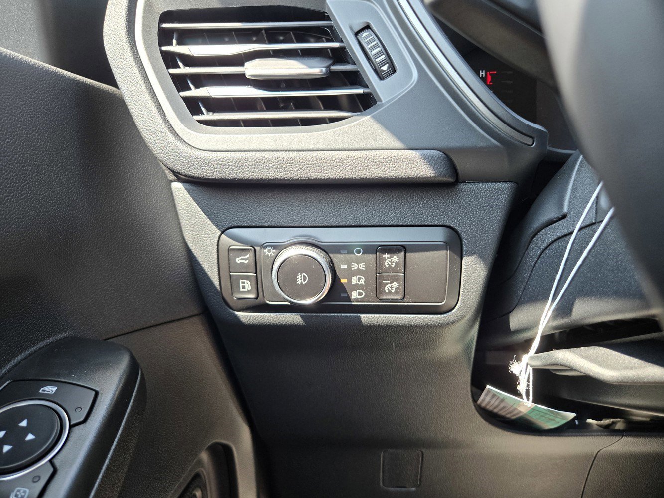2025 Ford Escape Plug-In Hybrid photo 14