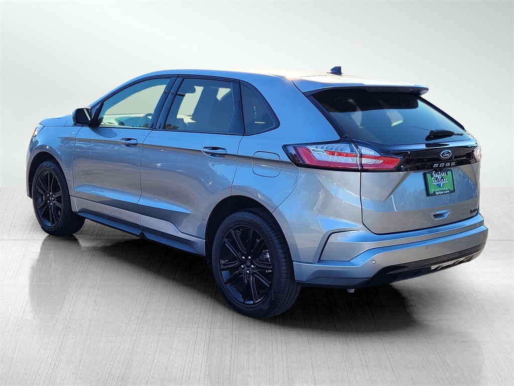 2024 Ford Edge ST photo 4