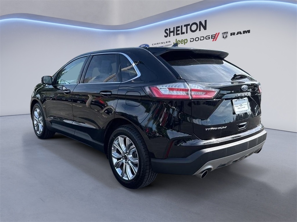 2024 Ford Edge Titanium photo 3
