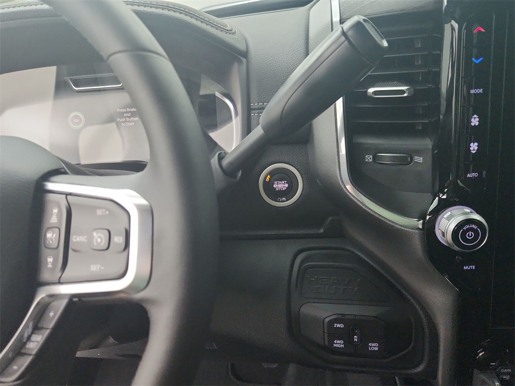 2025 Ram 2500 Laramie photo 26