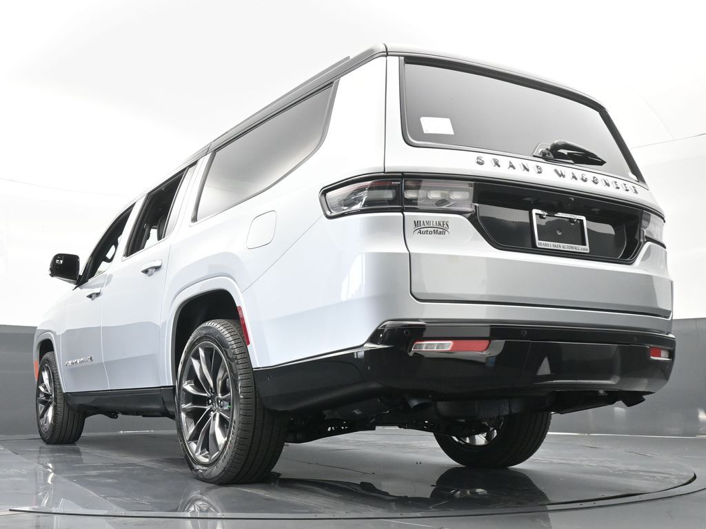 2024 Jeep Grand Wagoneer L II photo 49