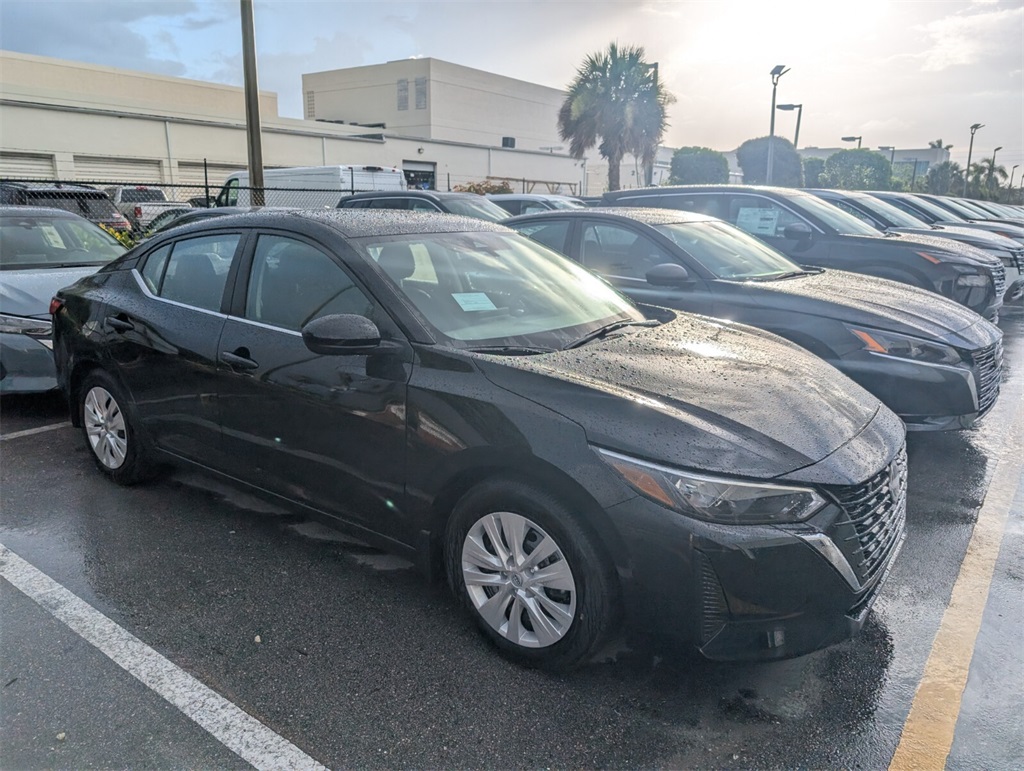 2025 Nissan Sentra S photo 2