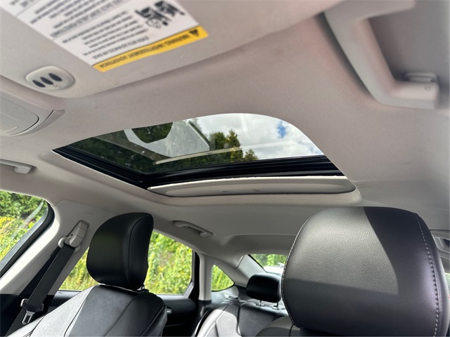 2014 Ford Fusion Titanium photo 27
