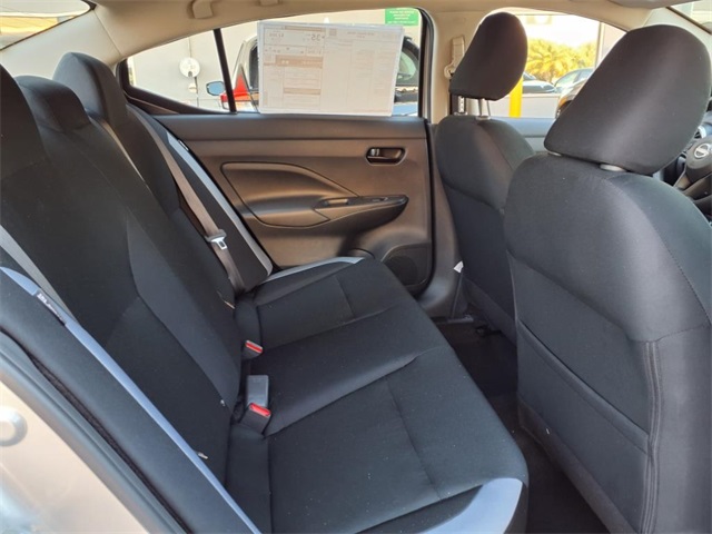 2025 Nissan Versa S photo 7
