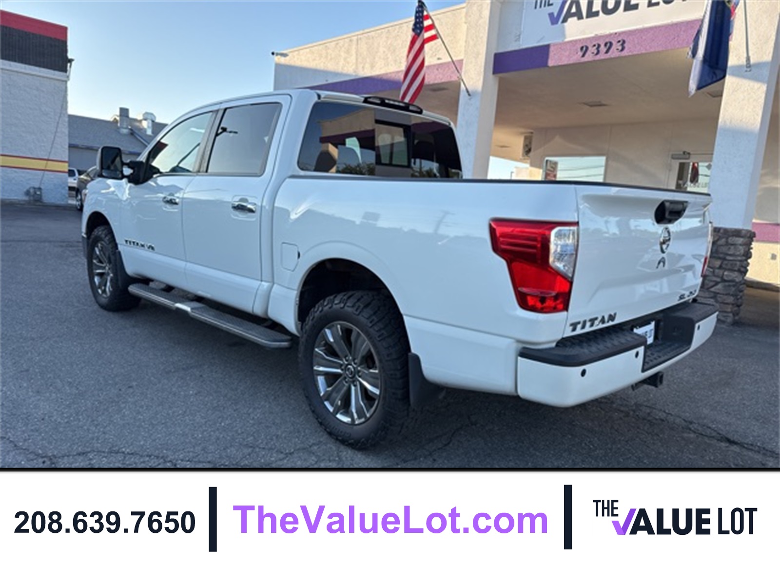 2018 Nissan Titan SL photo 6