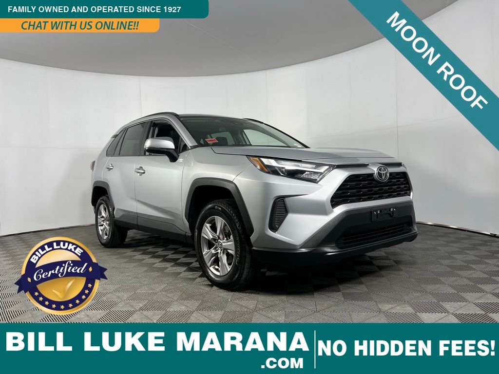 2025 Toyota RAV4 XLE's photo