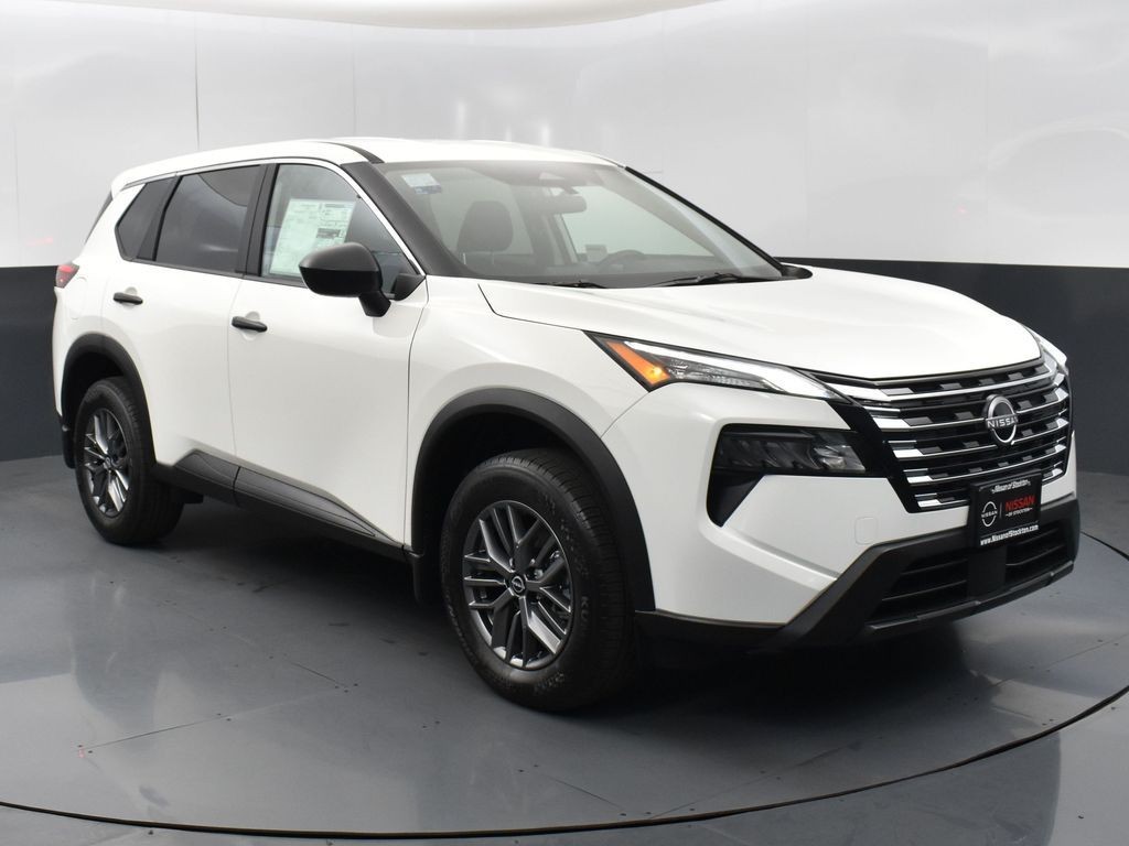 2026 Nissan Rogue S's photo