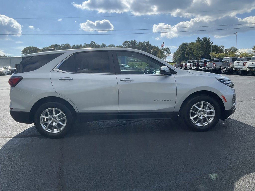 2022 Chevrolet Equinox LT photo 10