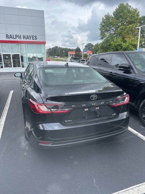 2025 Toyota Camry LE photo 3