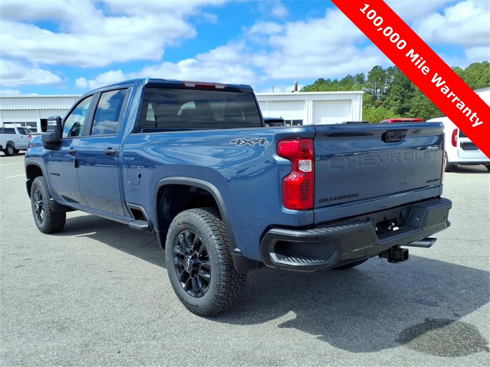 2026 Chevrolet Silverado 2500HD Custom photo 3