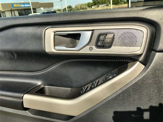 2023 Ford Explorer Limited photo 4