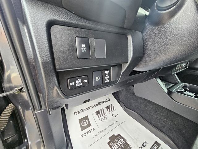 2021 Toyota Tacoma TRD Sport photo 7