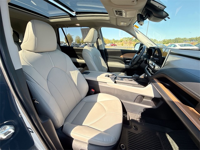 2024 Toyota Grand Highlander Limited photo 22