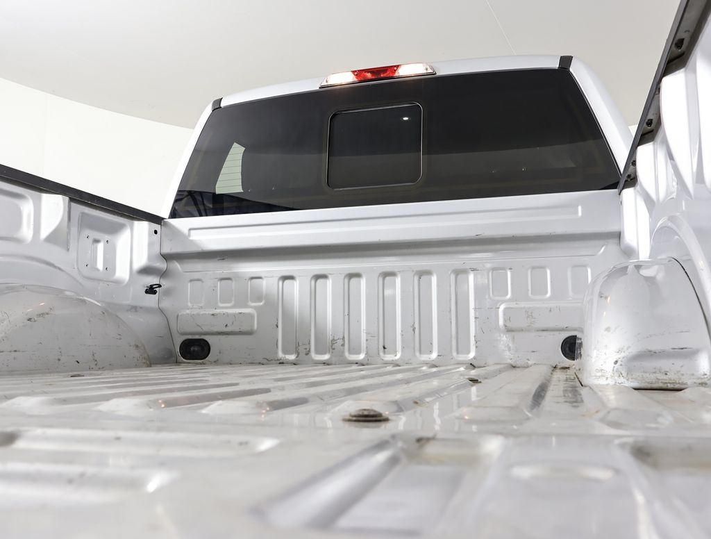 2019 Ford F-150 XLT photo 19