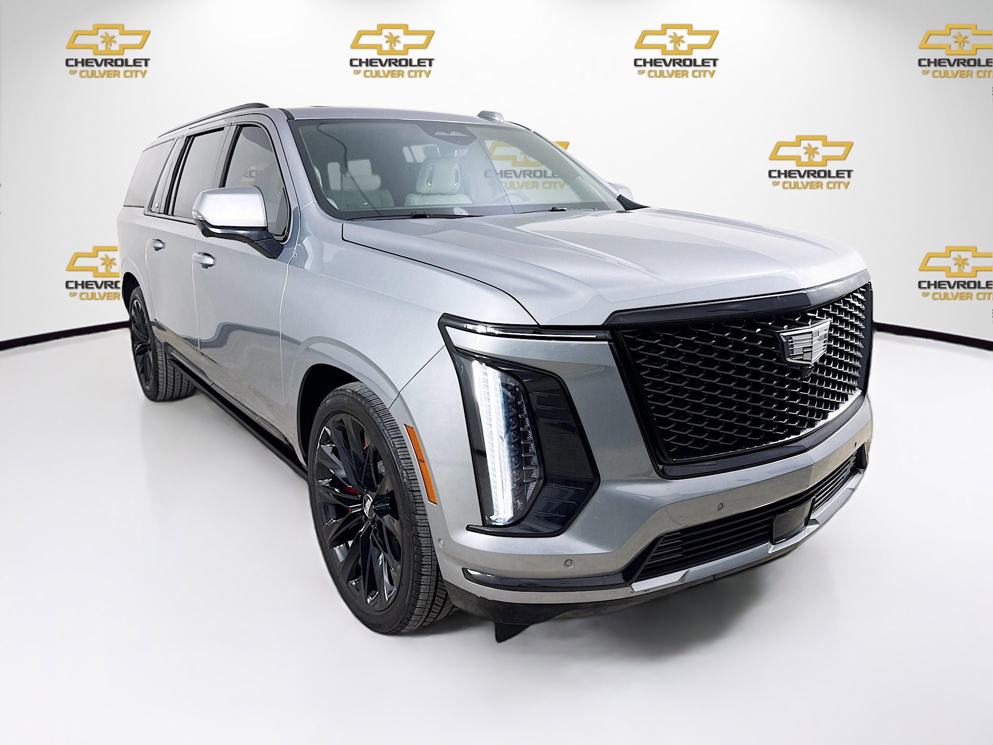 2025 Cadillac Escalade ESV Sport Platinum's photo
