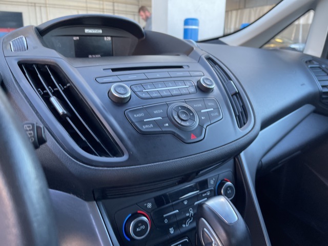 2017 Ford C-Max Hybrid SE photo 15