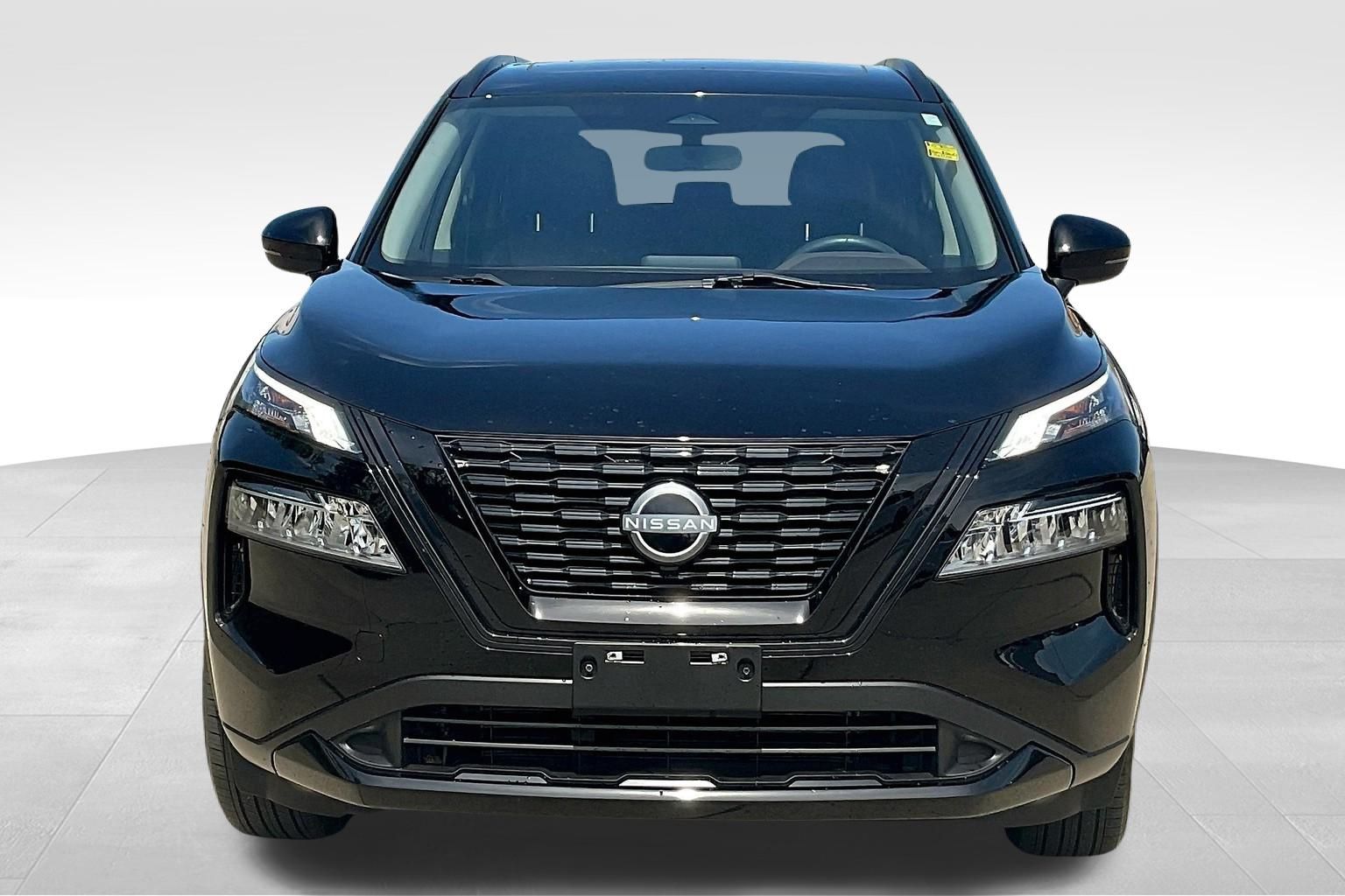 2023 Nissan Rogue SV photo 3