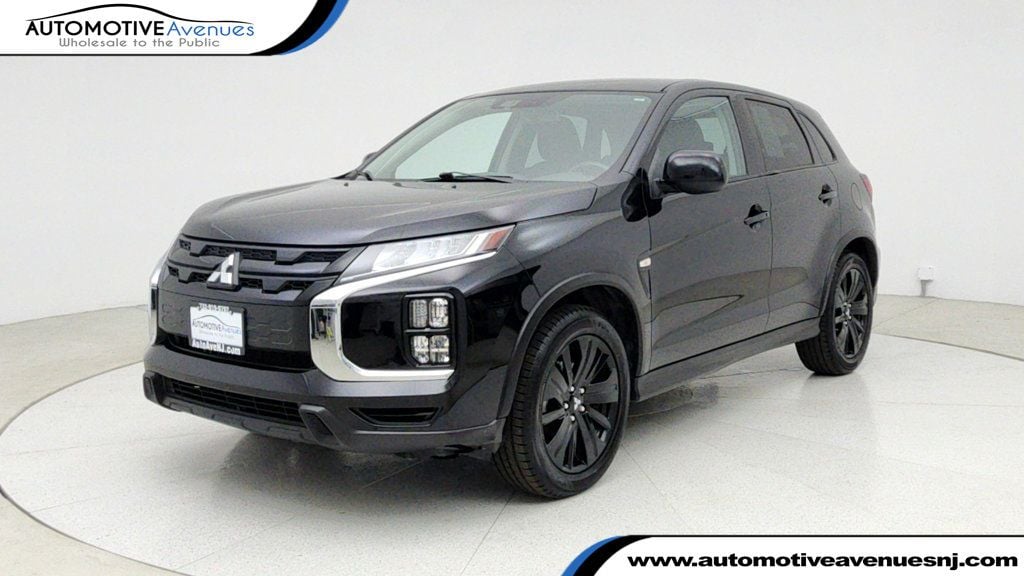 2021 Mitsubishi Outlander Sport LE's photo