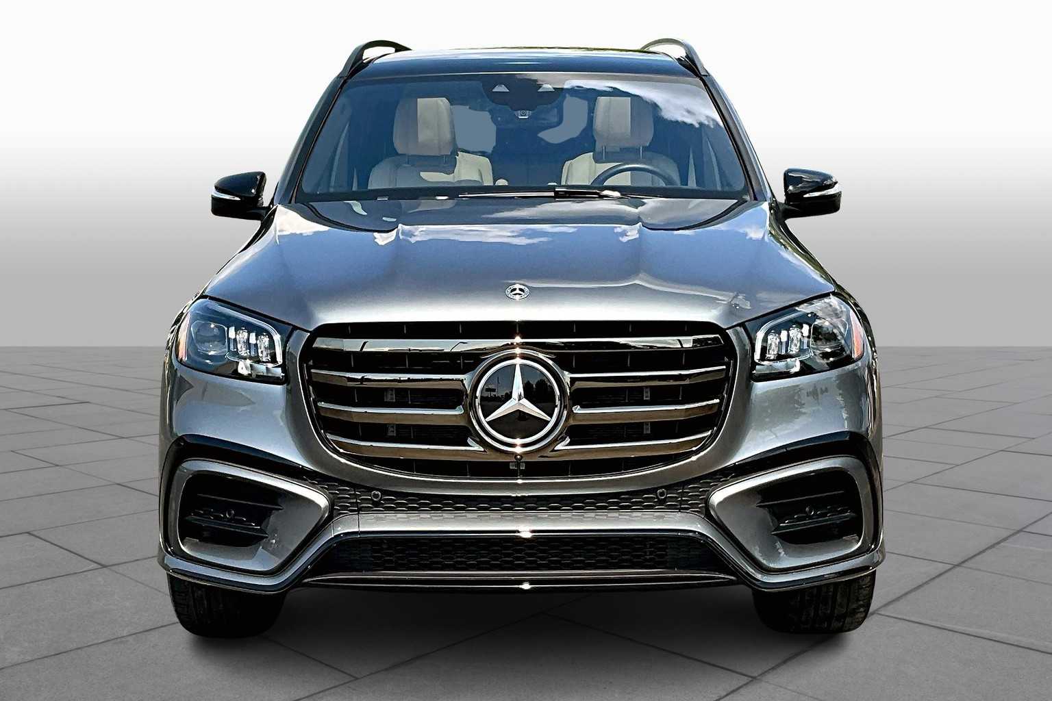 Image 2 of Certified Pre-Owned 2025 Mercedes-Benz GLS 580 AWD 4MATIC