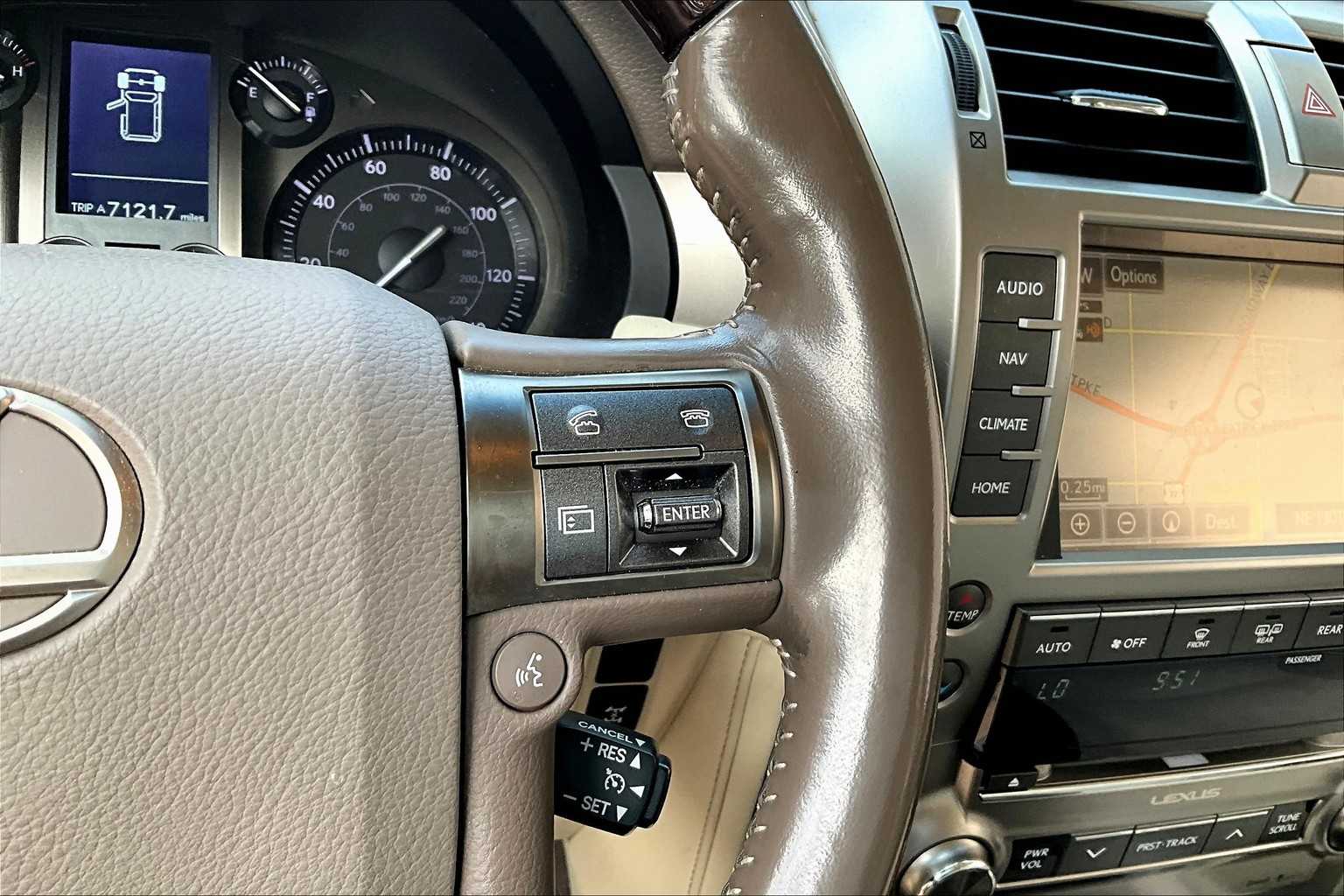 2018 Lexus GX 460 Premium photo 20