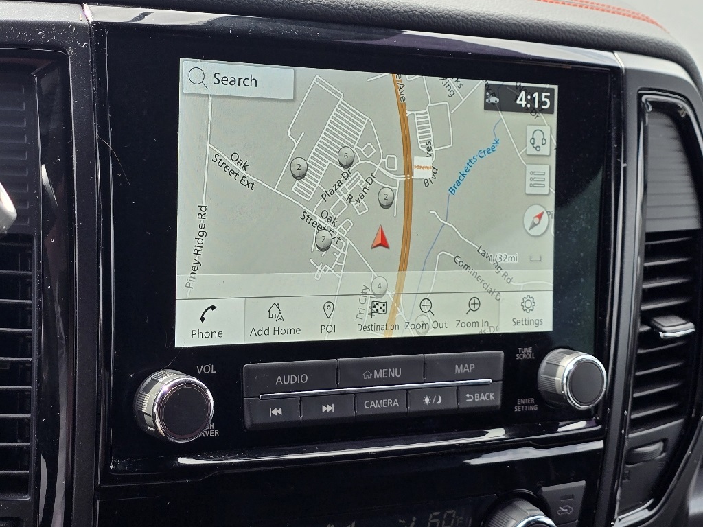 2024 Nissan Titan PRO-4X photo 3