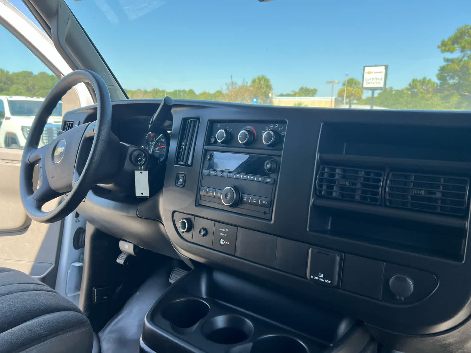 2023 Chevrolet Express Cargo 2500 photo 14