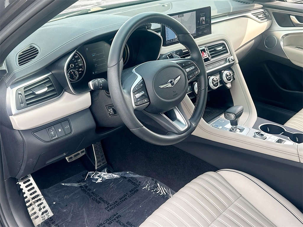 2023 Genesis G70 Advanced 3.3T Sport Prestige photo 9