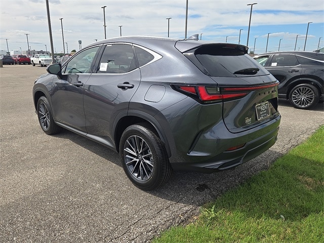 2026 Lexus NX 350 photo 5