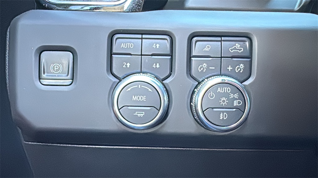 2024 Gmc Sierra HD Denali Ultimate photo 16