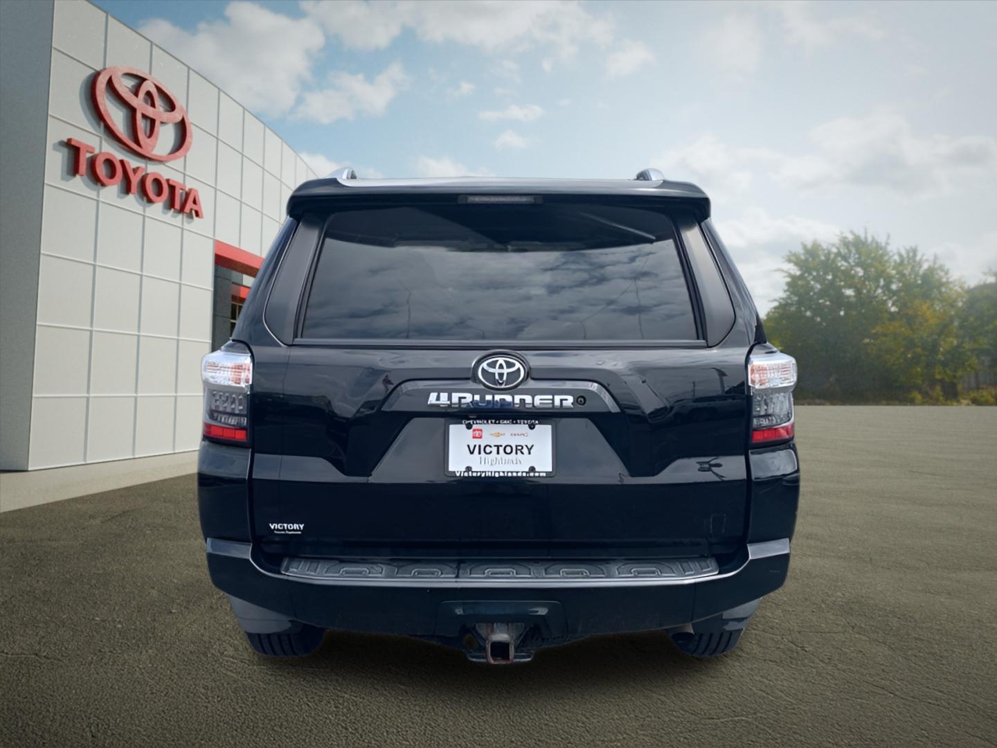 2018 Toyota 4Runner SR5 Premium photo 4