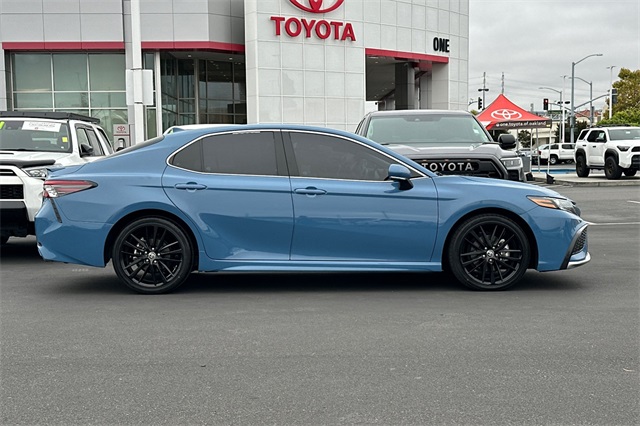 2023 Toyota Camry XSE photo 3