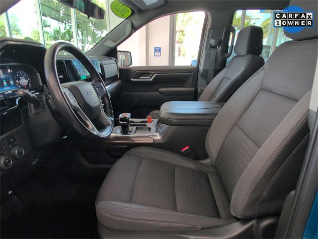 2023 Chevrolet Silverado 1500 RST photo 11